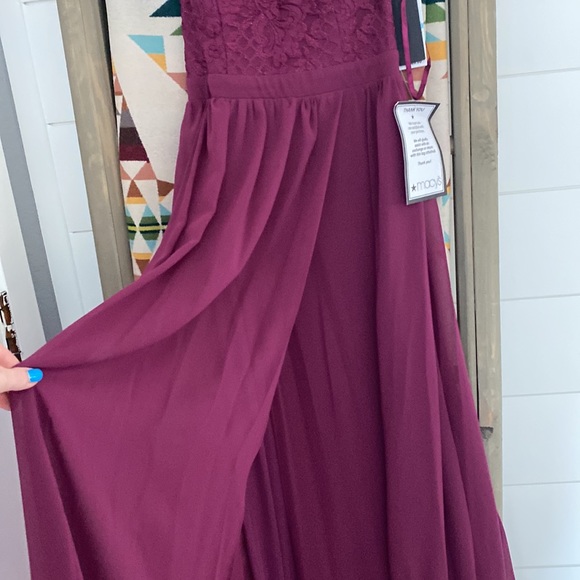 Maroon formal dress - Picture 12 of 17